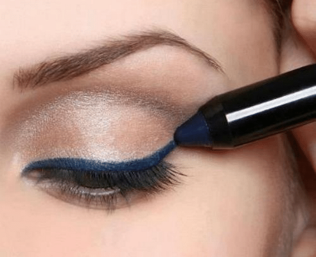 3 office-friendly makeup looks using just 1 pencil eyeliner COLOUR.png